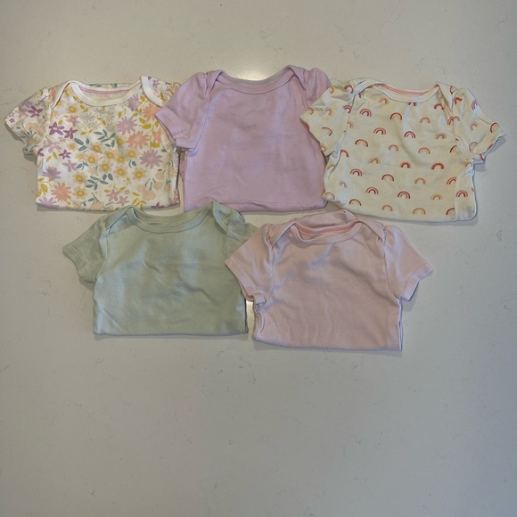 Onesie Lot - Picture 3 of 7